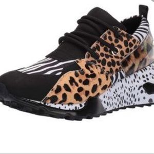 Steve Madden Women’s Cliff Sneaker Wedge